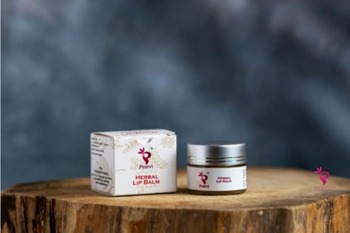 Herbal-Lip-Balm